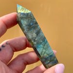 Load image into Gallery viewer, Labradorite Point
